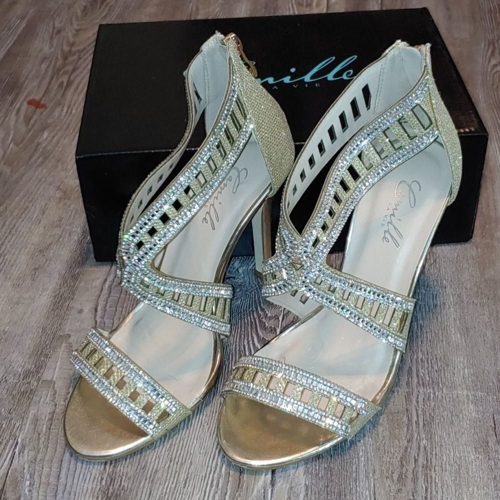 Camille La Vie gold heels glitzy Sz 8 EUC